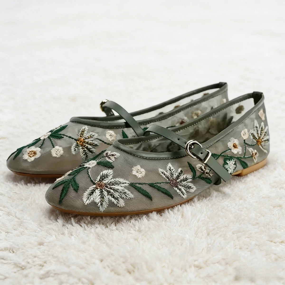 Summer Mesh Embroidered Flower Ballet Flats Women Light Breathable Mary Jane Shoes Luxury Designer Flats Comfortable Casual Shoe