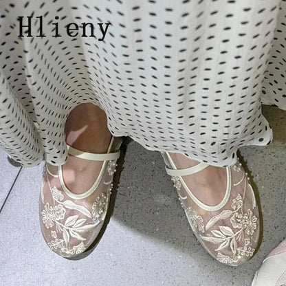 Women’s pearl mesh ballet flats with embroidered flowers and pearl details