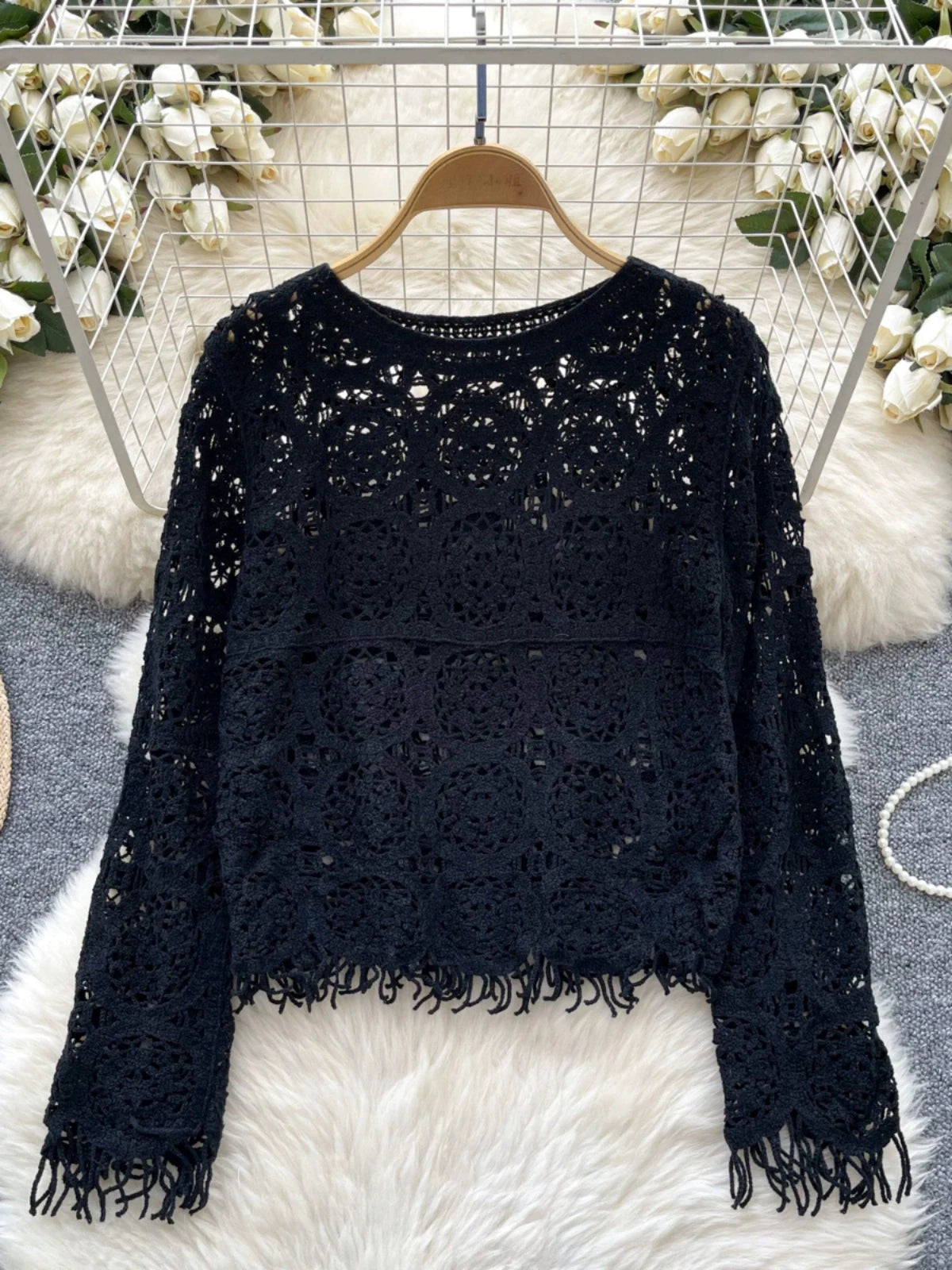 Sheer Crochet Top Embroidery Lace Blouse Long Sleeve Open-knit Crop Tops for Women Spring Summer 2024 Boho Vacation Outfit