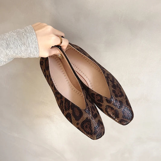Big Size 35-43Snake Pattern Leather Woman Square Toe Shallow Ballet Flats Wowen Ballerinas Daily Slip on Loafers Mocasines Mujer