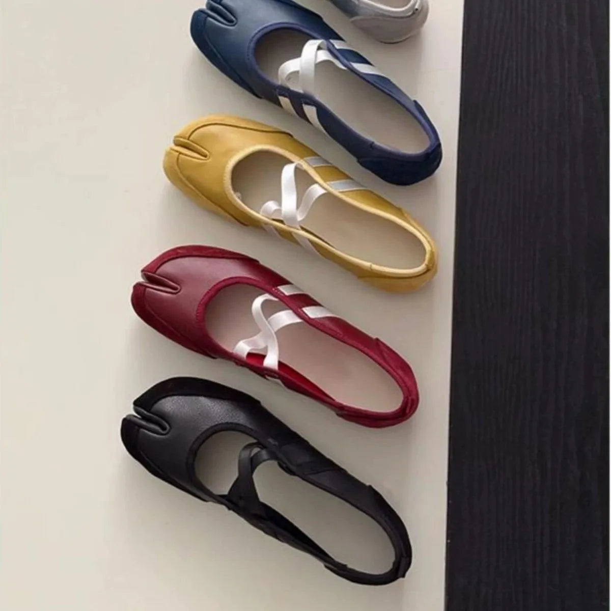 Split-Toe Casual Ballet Flats Shoes Women Pu Leather Cross Band Mary Janes Shoes Spring Autumn Streetwear Elegant Loafers New