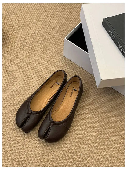 Spring Split Toe Women Ballet Flats Fashion Tabi Shoes Causal Slip On Loafer Ladies Pleated Leather Espadrilles Zapatillas Mujer